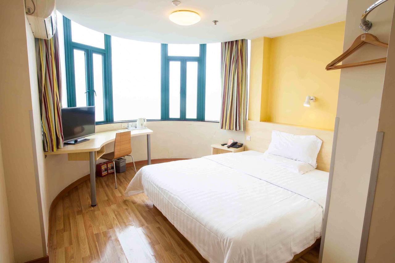 7Days Inn Guangzhou Southern Hospital Medical College Station Exterior photo