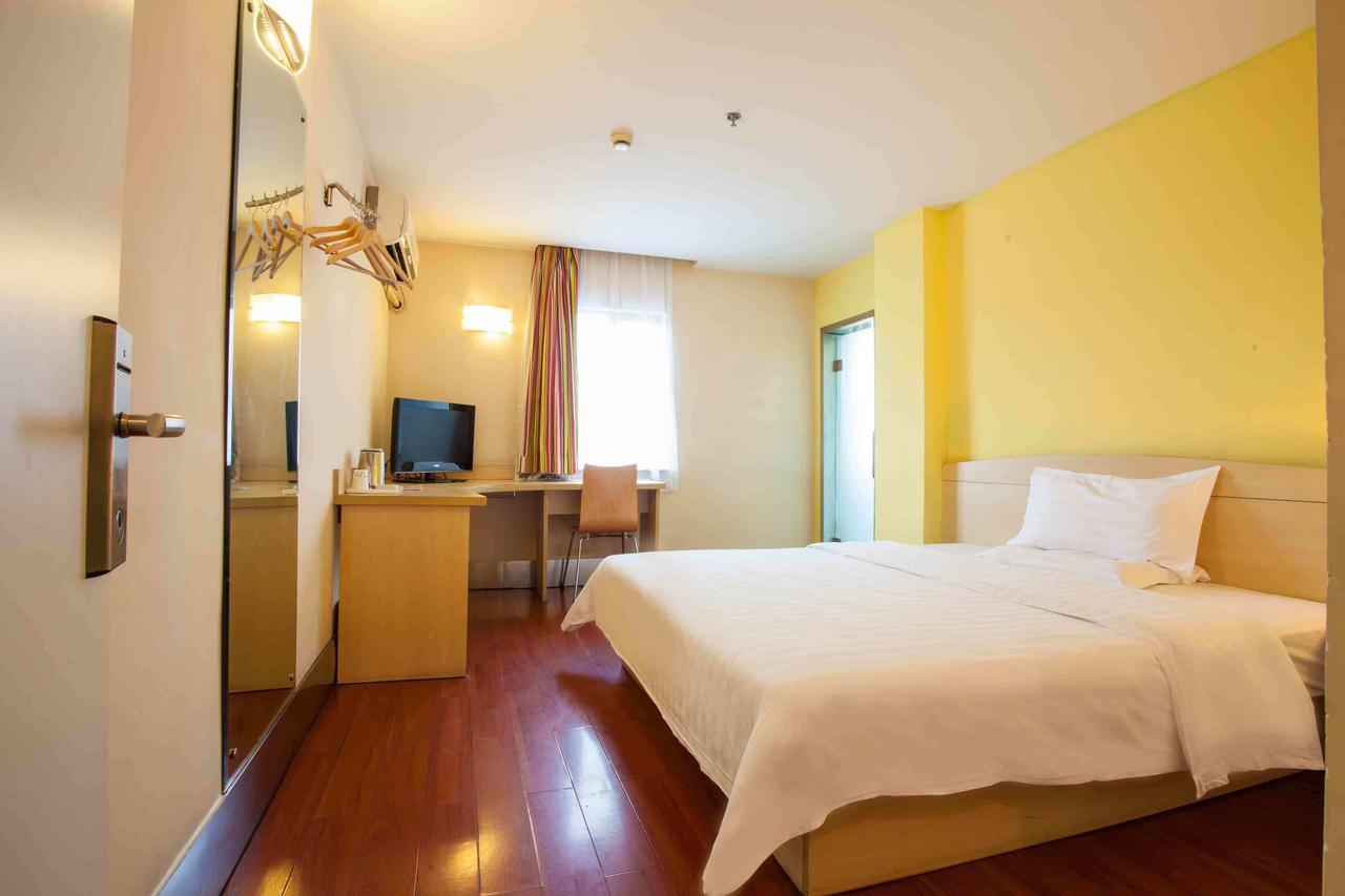 7Days Inn Guangzhou Southern Hospital Medical College Station Exterior photo