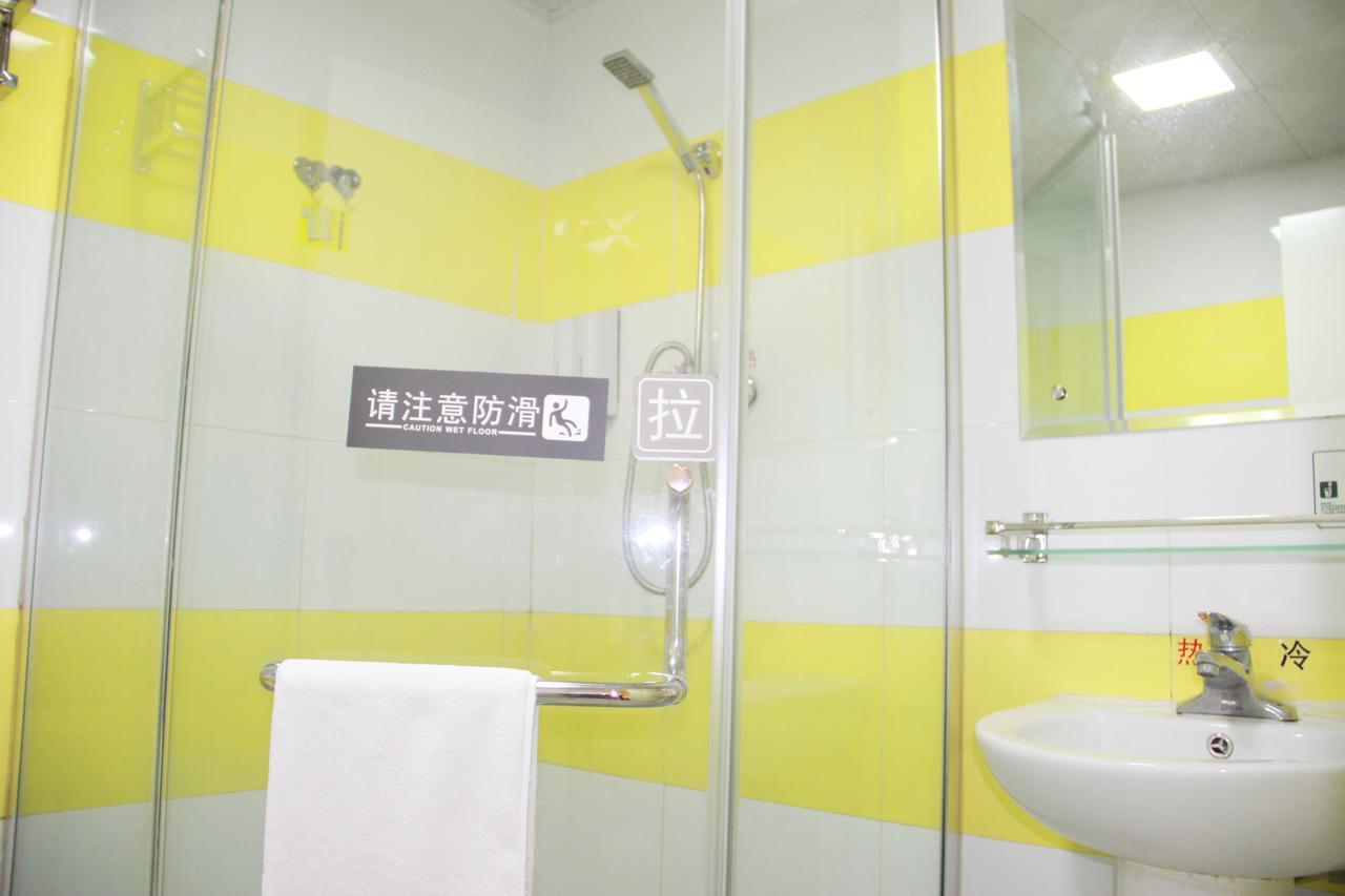 7Days Inn Guangzhou Southern Hospital Medical College Station Exterior photo