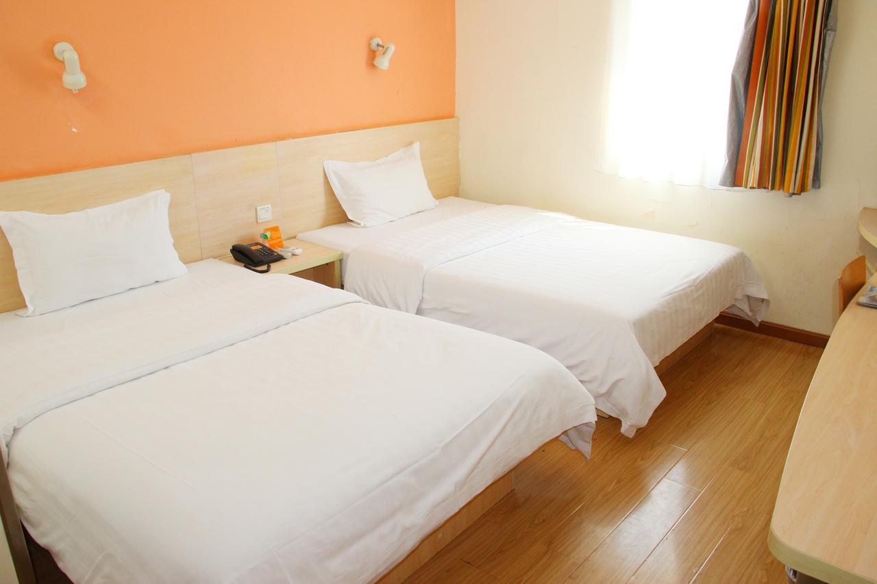 7Days Inn Guangzhou Southern Hospital Medical College Station Exterior photo