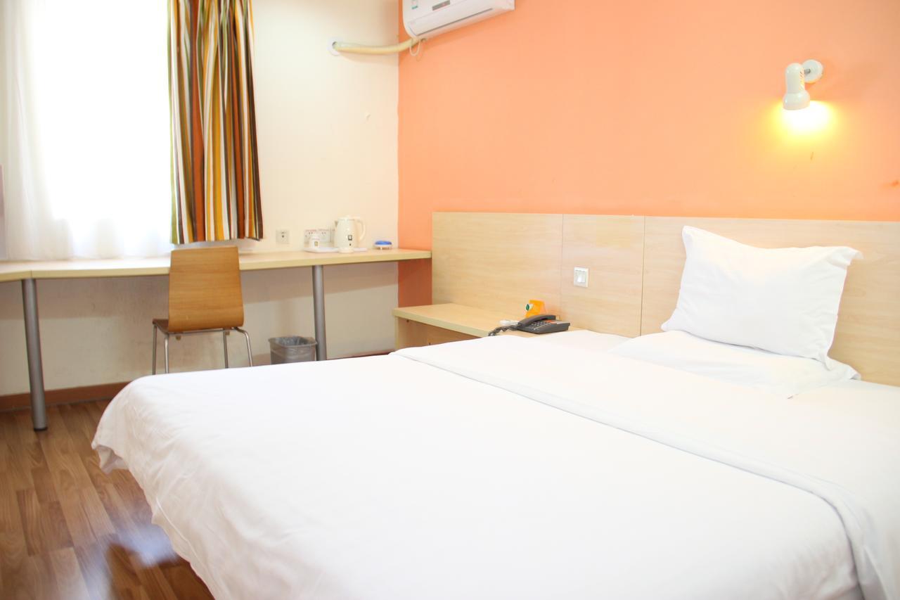 7Days Inn Guangzhou Southern Hospital Medical College Station Exterior photo